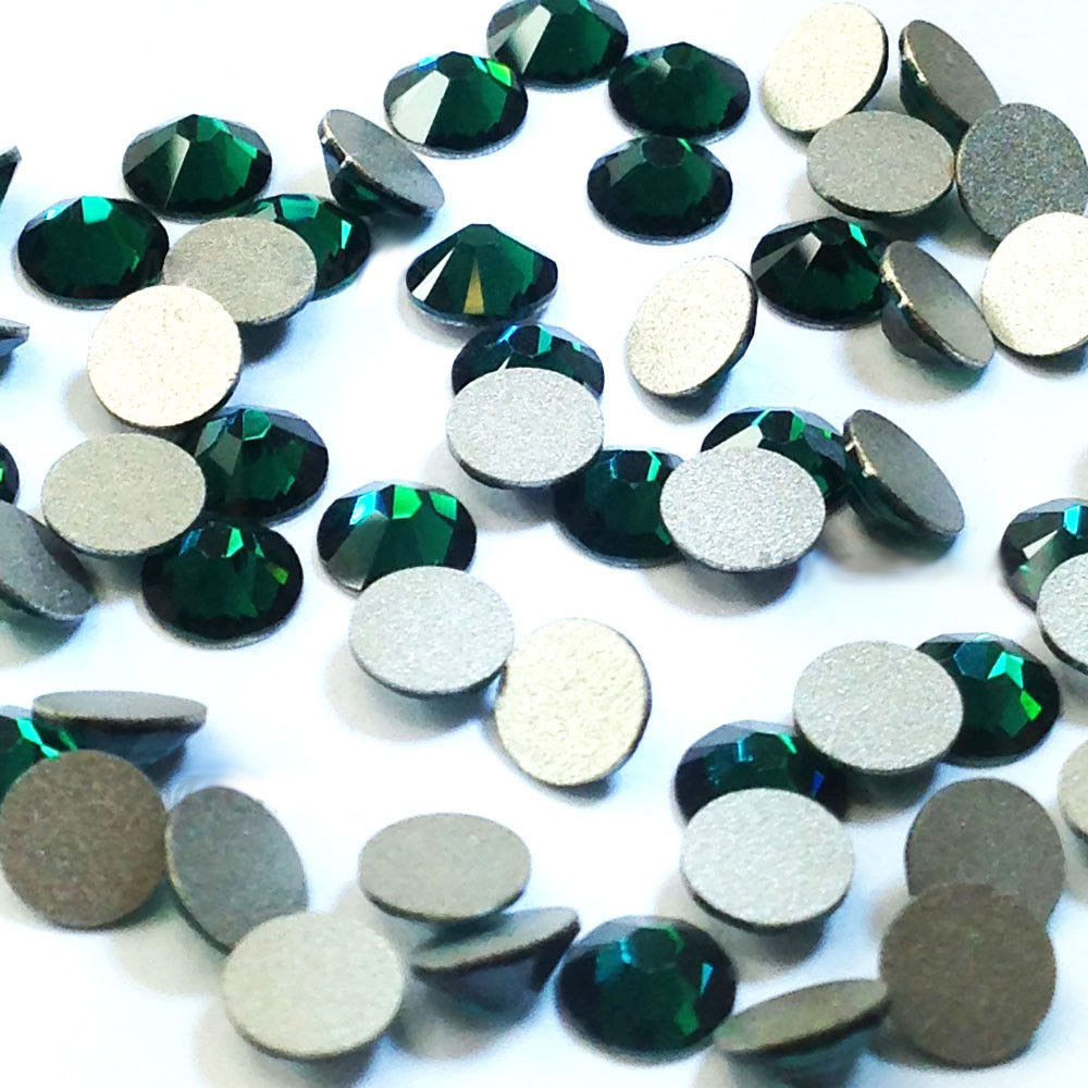Emerald Green Crystal Flat Bac - Nail Art Emerald Green recension och pris
